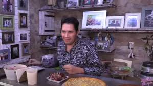 Ex manager de Paquita la del Barrio aparece en mercado de Mexico