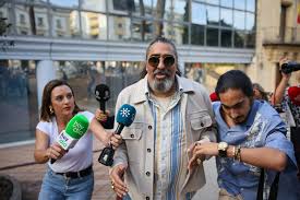 Condenan al cantante español Diego El Cigala a carcel
