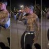 Santa Fe Klan soprende a fans al dar concierto frente a casa de su novia